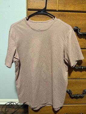 Lululemon Classic Crew Neck T-Shirt - Salmon/ Pink